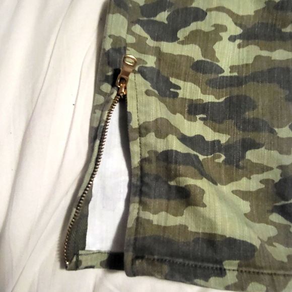 Divided by H&M Military Style Slim Jean Pants - Picture 8 of 9